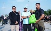 Wako Agung Salurkan Ratusan Paket Sembako dan Bantuan Tunai