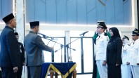 Wako Pekanbaru Lantik 39 Pejabat Eselon IV, 18 Diantaranya Jabat Lurah
