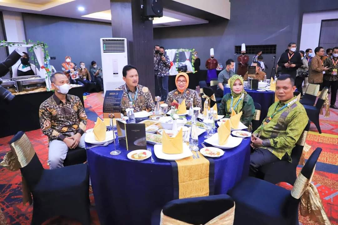 Pj Wako Hadiri Welcome Dinner Rakernas APEKSI XV di Kota Padang