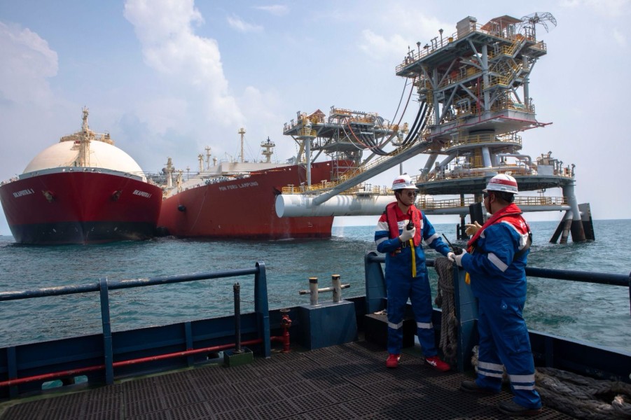 FSRU Lampung Terima Pasokan LNG 130.000 M3 dari Bontang