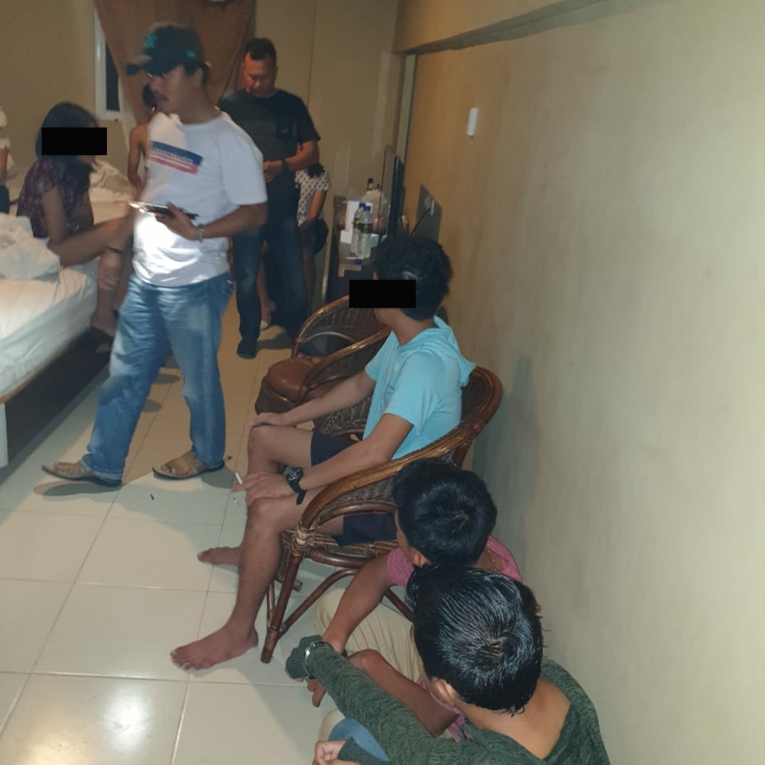 12 Remaja diGrebek Reskrim Polsek Tenayan Raya Usai Pesta Narkoba di Kamar Hotel Sukajadi Holie