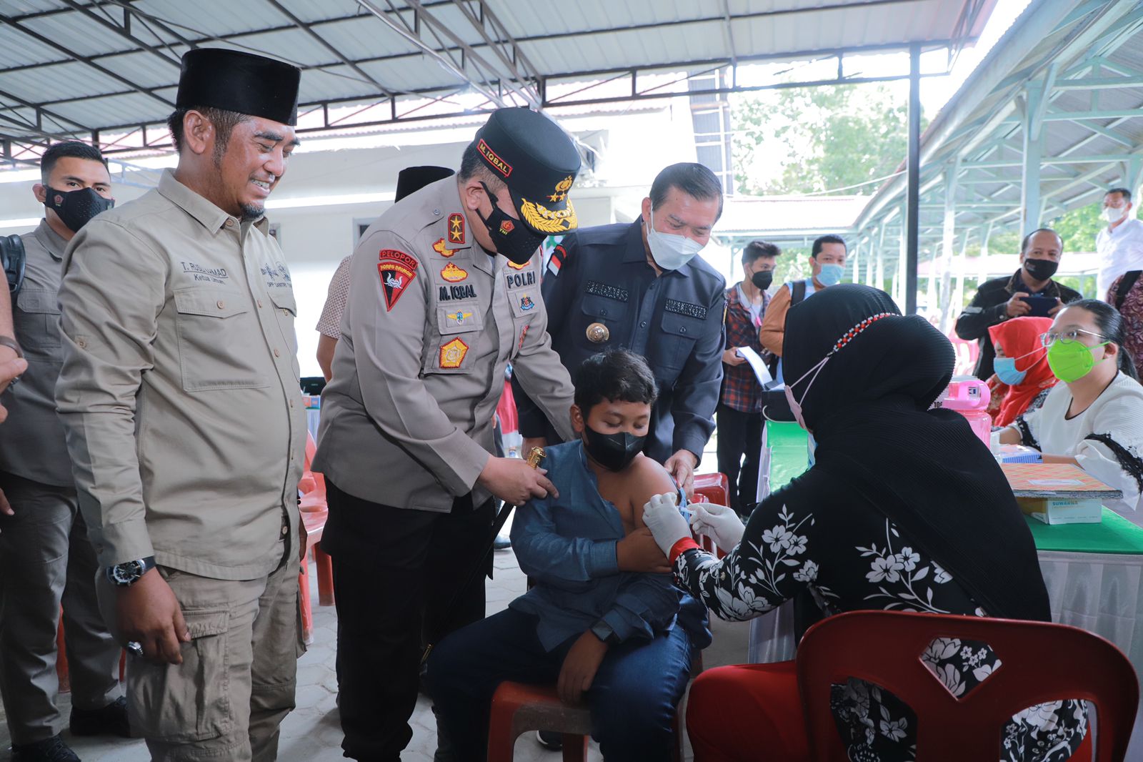 Kolaborasi PWNU - Pemko Pekanbaru - Polda Riau, Puluhan Masyarakat Dapat Vaksinasi Gratis 2 Hari