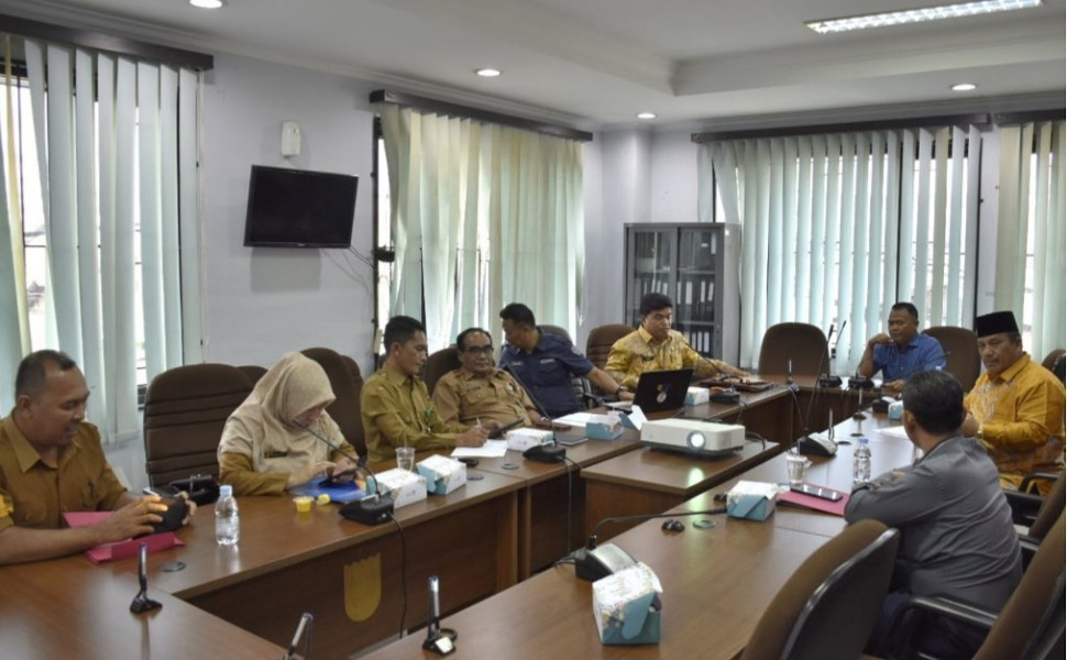 Komisi III DPRD Pekanbaru RDP dengan Disdik