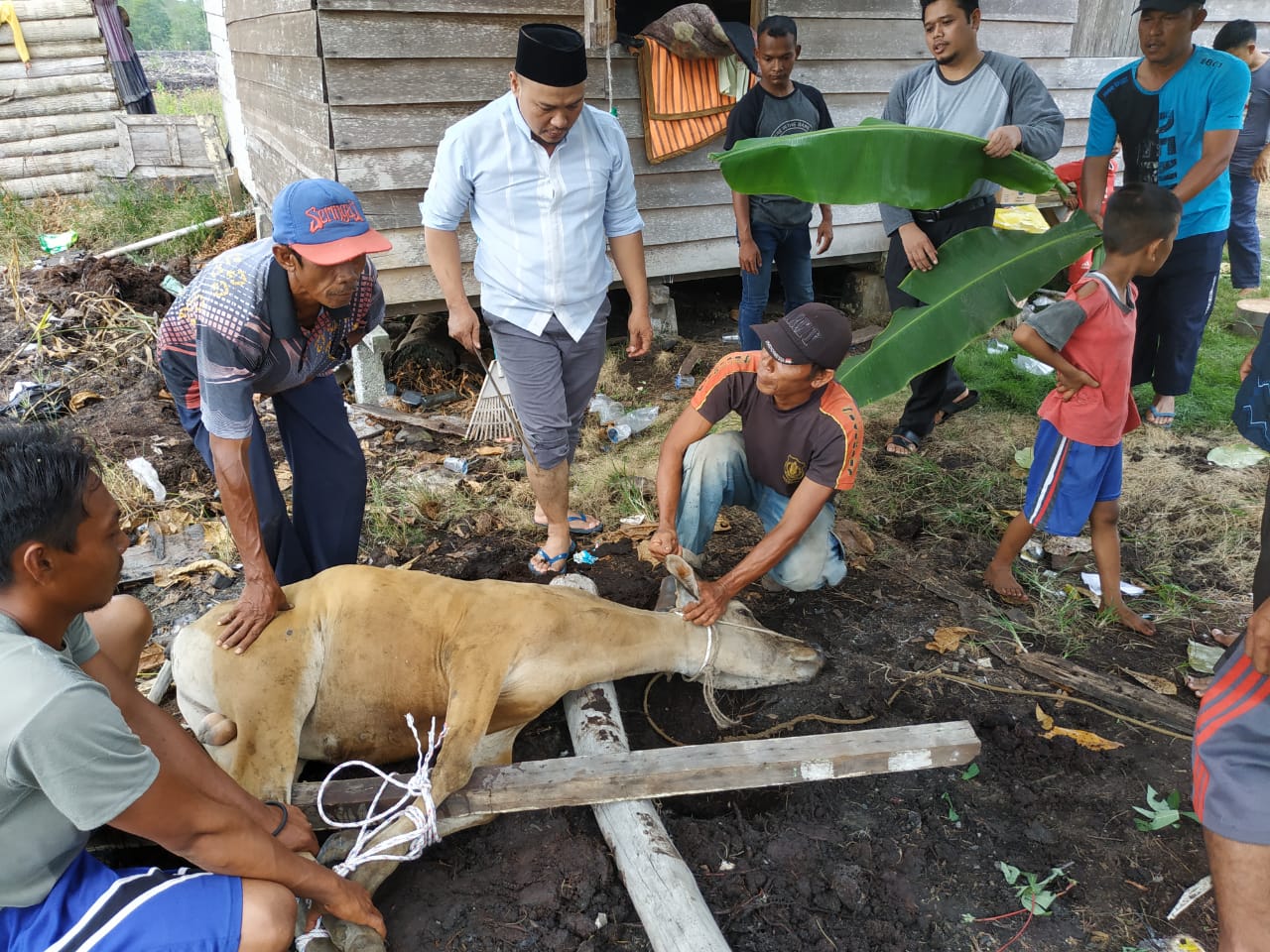 Umri Laksanakan Ibadah Qurban Bersama Komunitas Mualaf di Desa Penyengat