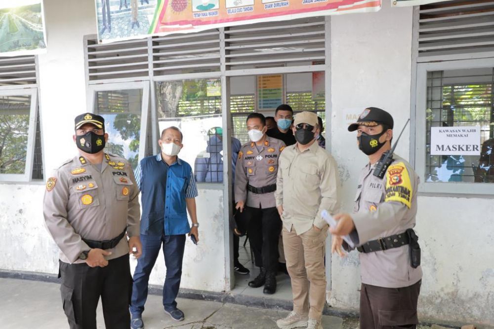 Kapolda Riau Tinjau Pelaksanaan PPKM Mikro Di Dua Kelurahan Kota Pekanbaru