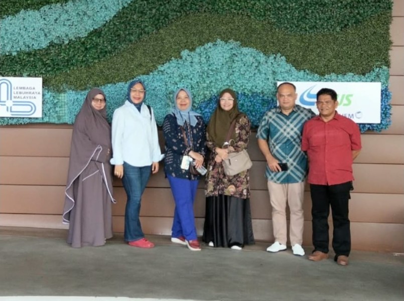 Belajar dari Galeri Lebah Melaka, Mahasiswa S3 FEB UNRI Dalami Strategi Penguatan UMKM