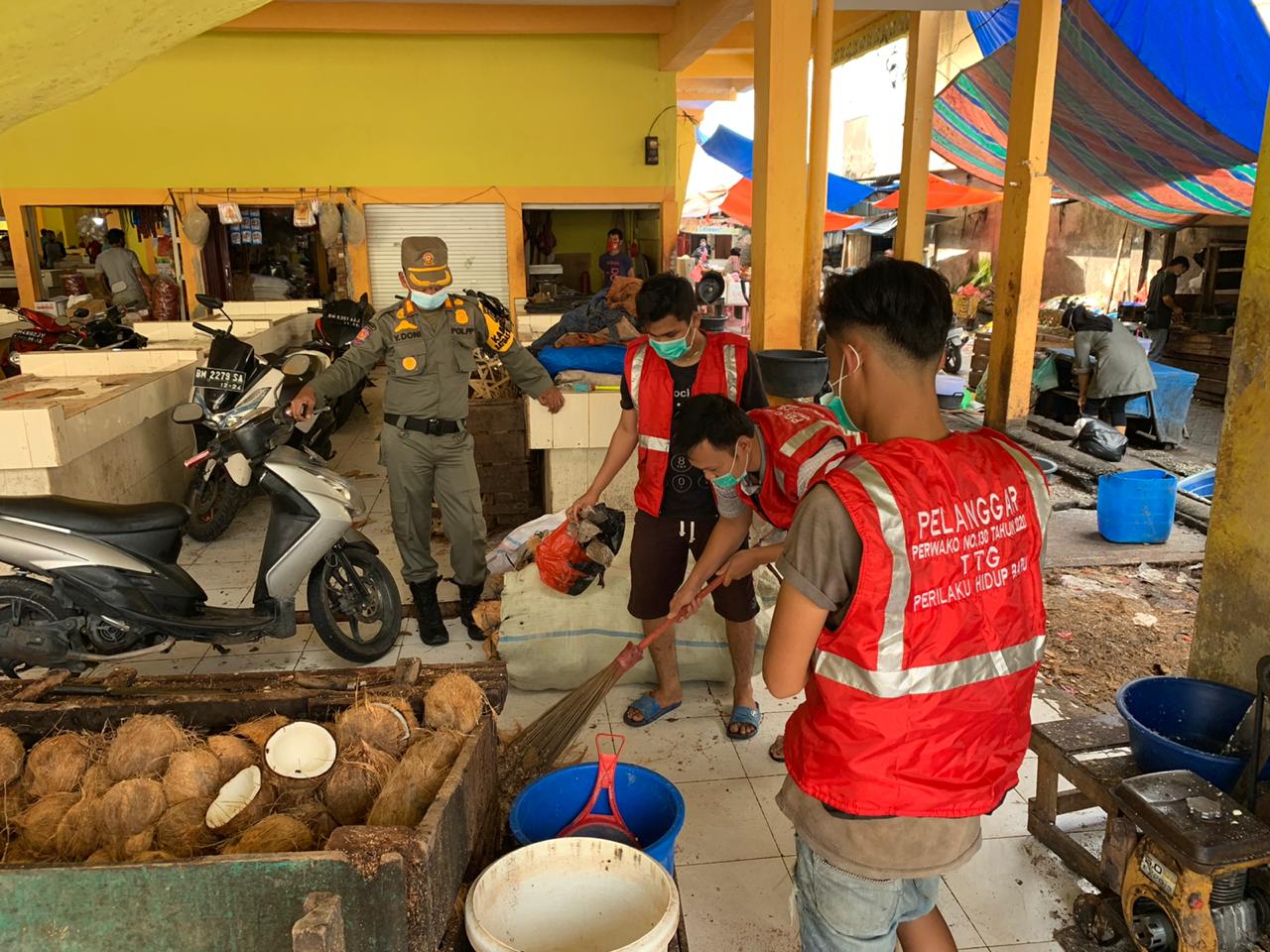 35 Pelanggar Prokes Terjaring Operasi Yustisi di Pasar Agus Salim
