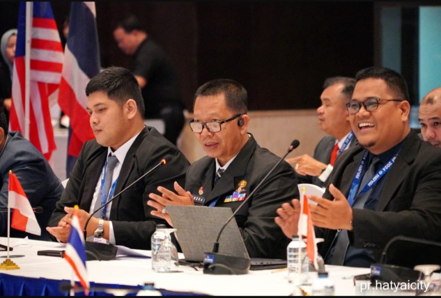 Sekdako Pekanbaru  Memimpin Rapat IMT-GT GCMC ke-7 di Thailand