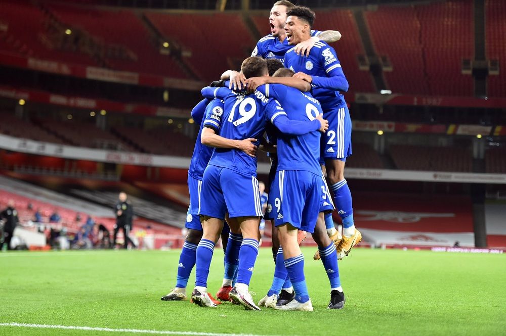 Leicester naik ke peringkat dua setelah menang 4-1 atas Leeds