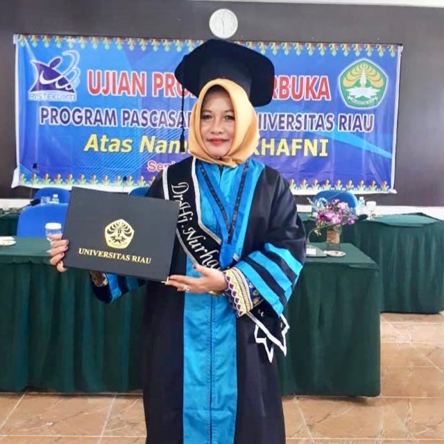 Raih Predikate Cumlaude, Nurhafni Doktor ke 41 Ilmu Lingkungan Universitas Riau