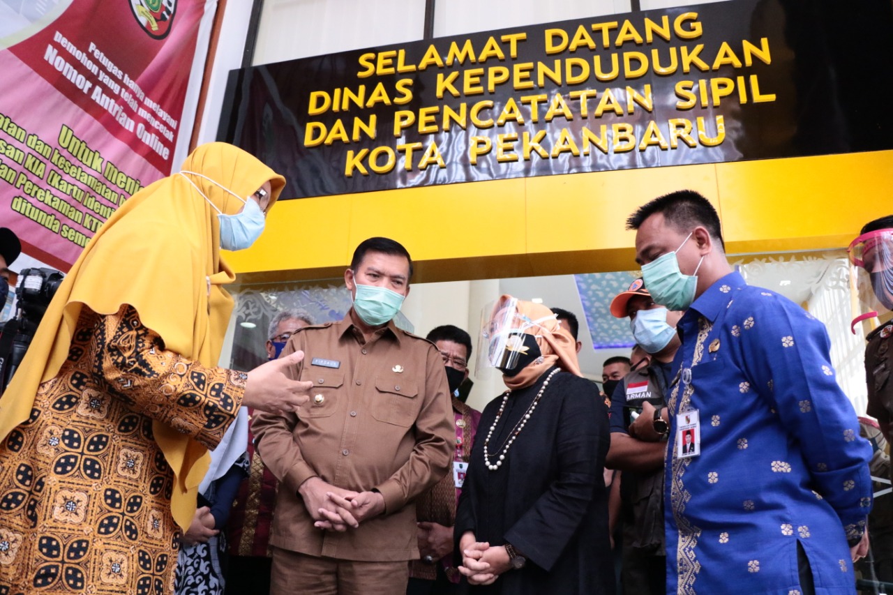 Disdukcapil Pekanbaru Jadi Role Model Pelayanan Adminduk