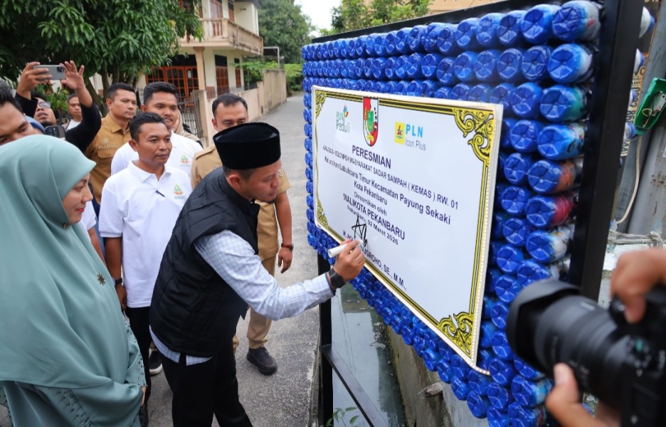 Wako Agung Resmikan 'Kemas' Ubah Sampah Jadi Nilai Jual