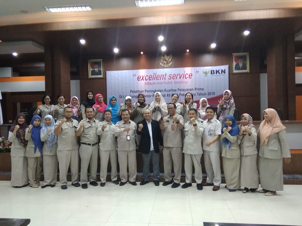 Dihadiri Puluhan Karyawan BKN, Dr Santoso Sampaikan Motivasi Pelayanan Prima
