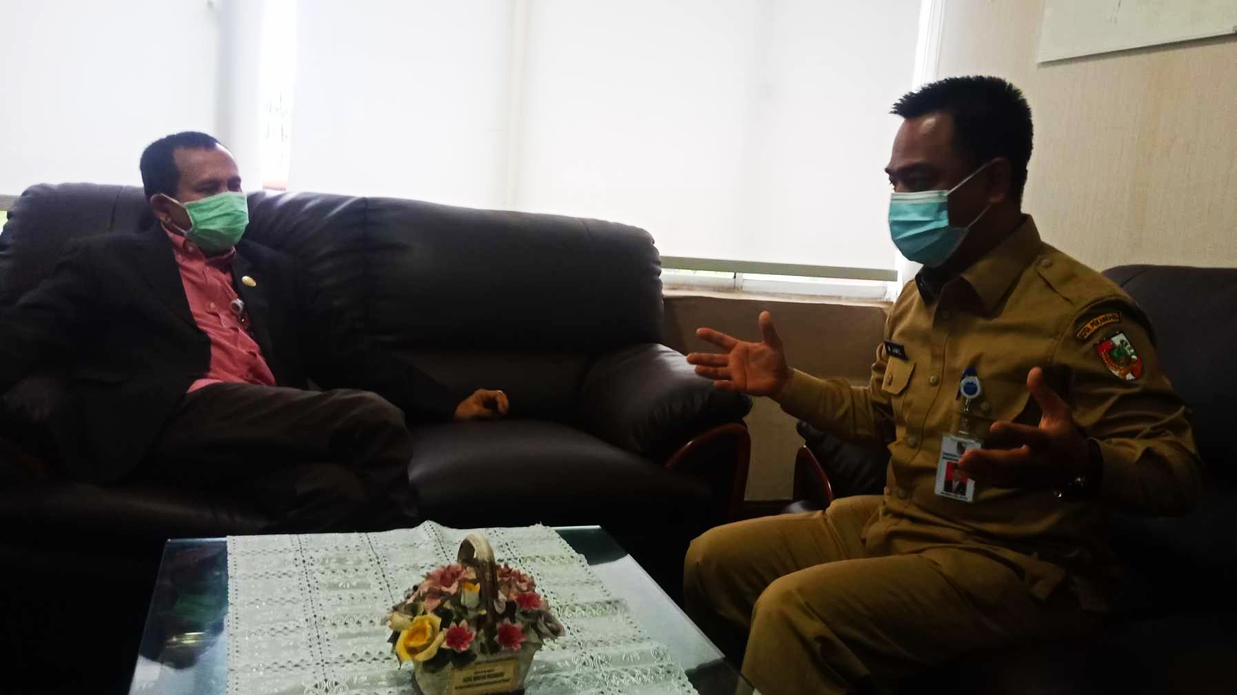 Sekdako Pekanbaru Bahas Layanan Informasi Publik dengan Komisi Informasi Riau