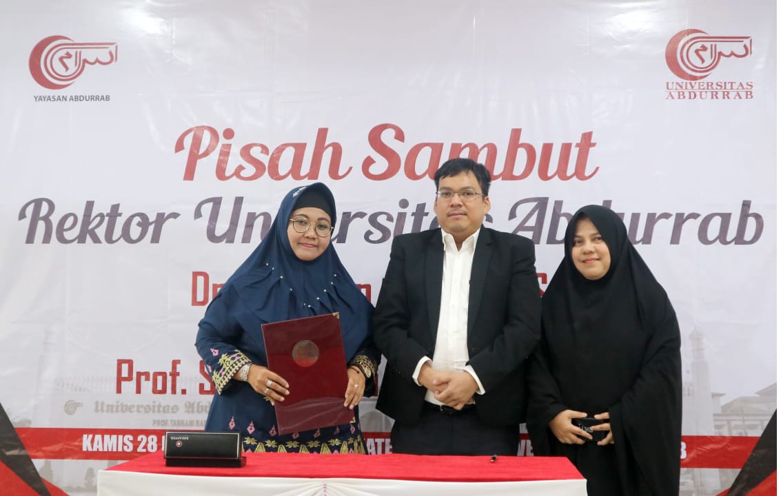 Pelantikan Rektor Baru, Universitas Abdurrab Siap Songsong Socienty 5.0