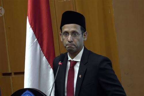 Buntut Polemik POP, Jokowi Didesak Cari Pengganti Menteri Nadiem