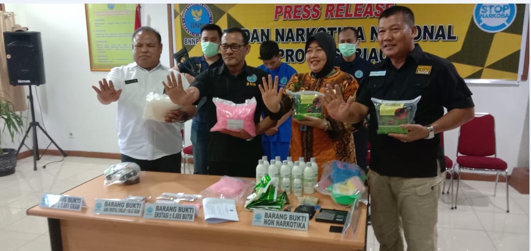 BNNP Riau Amankan 3.5 KG Sabu dan 6.886 Butir Extacy