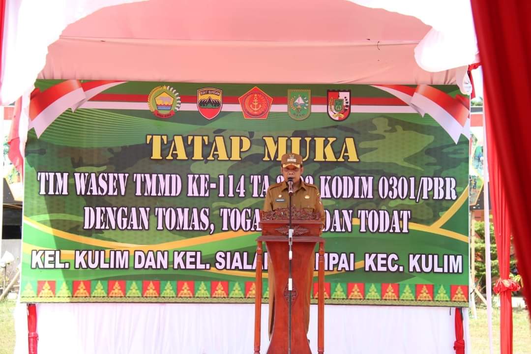 Pj Wako Damipingi Tim Wasev TNI AD Tinjau Hasil Kegiatan TMMD di Kulim