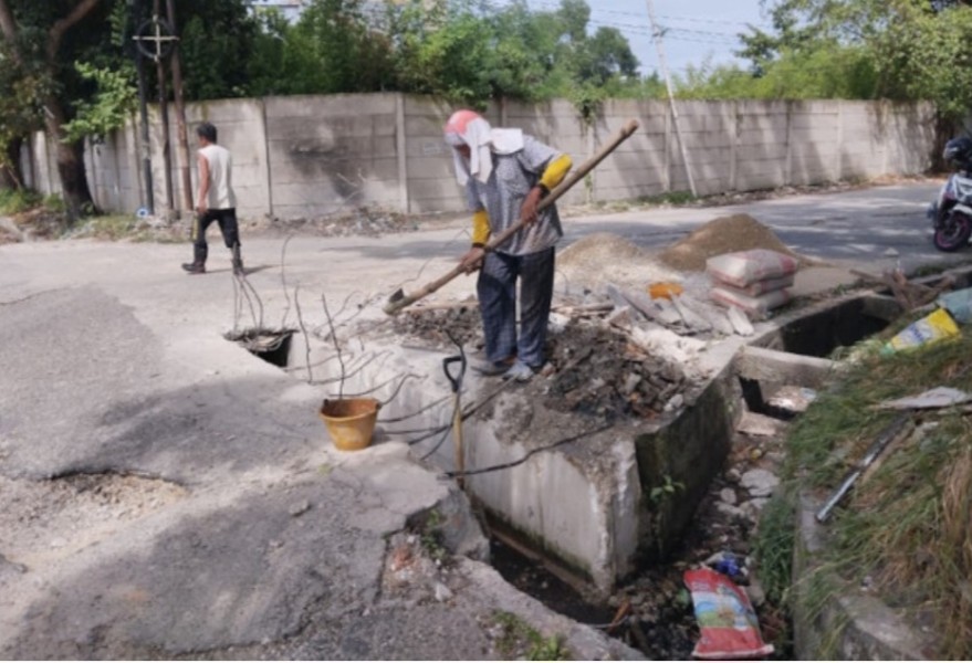 Hanya Caper ke Pemko Pekanbaru, Kontraktor Perbaiki Kembali Jalan Lektol Hasan Basri