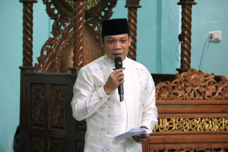 Safari Ramadan ke Masjid Raya Senapelan, Pj Wali Kota Ajak Jemaah Untuk Kompak Membangun Pekanbaru