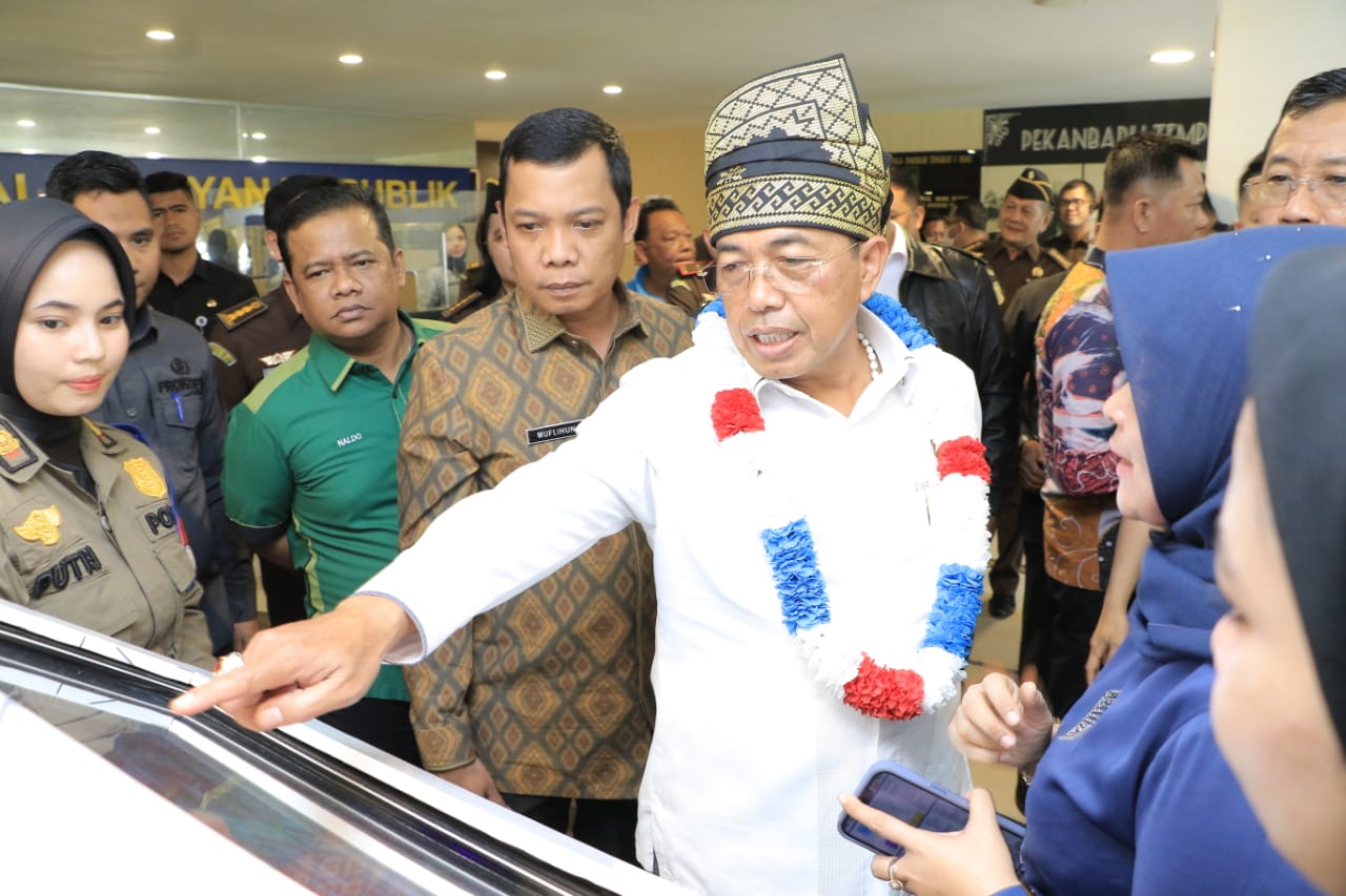 Wakil Jaksa Agung Sunarta Apresiasi Pelayanan  Mal Pelayanan Publik Pekanbaru