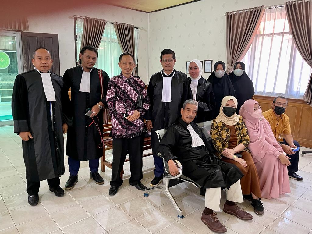 Notaris Dewi Farni Bantah Isu Terima dan Pakai Uang Kredit Esron di BNI