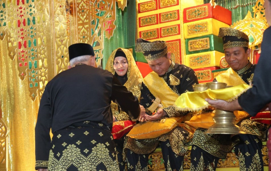 Penambalan Gelar Adat, Upaya Menghidupkan Kembali Nilai Budaya Melayu di Pekanbaru