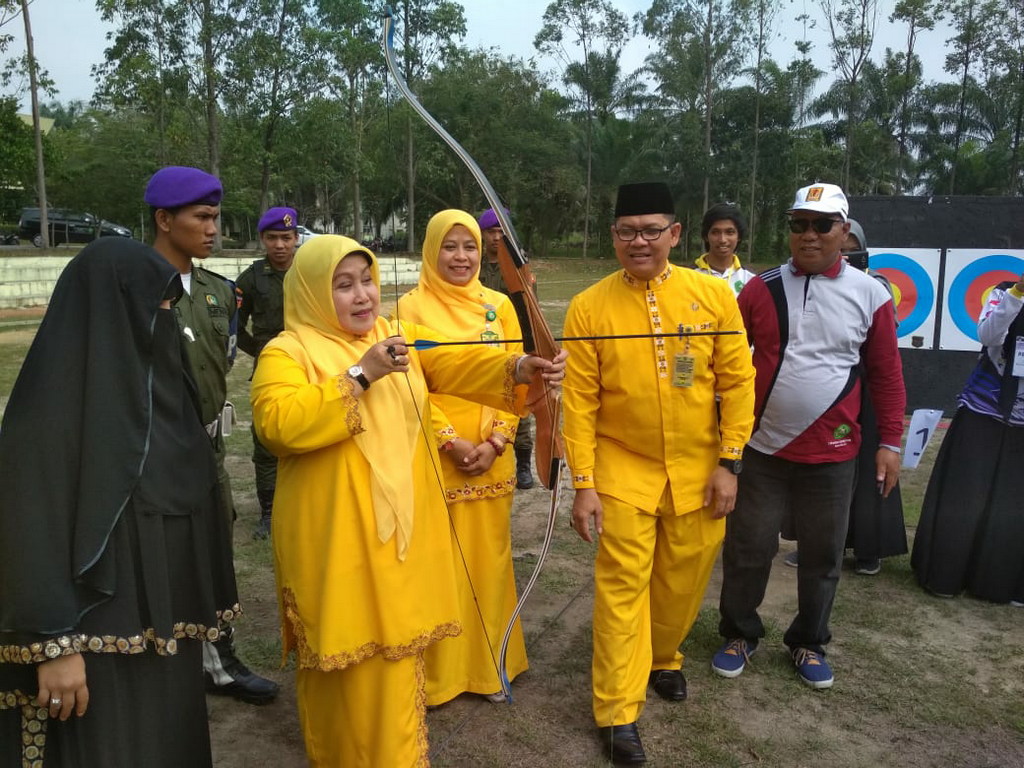 Rektor Unilak Buka Kejuaraan Archery se Riau, Peserta Lebih Dari 220 Orang