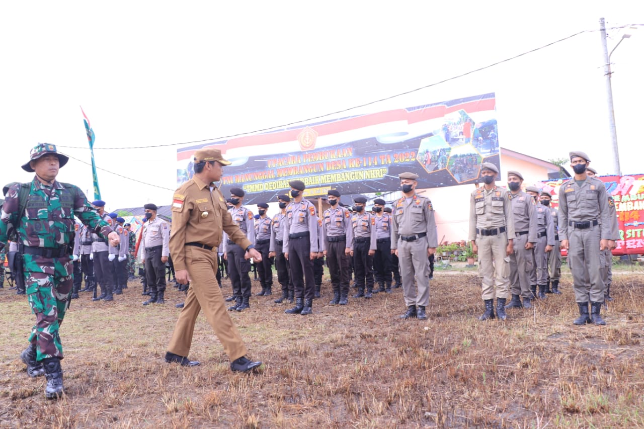 Pj Wali Kota Buka TMMD Ke-114 Kodim Pekanbaru di Sialang Rampai Kulim