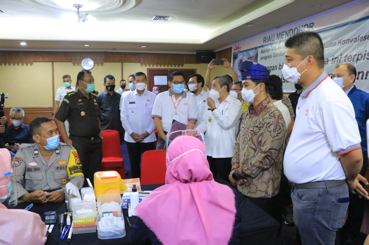Wali kota Pekanbaru Dampingi Wamenkes Tinjau Donor Darah Konvalesen