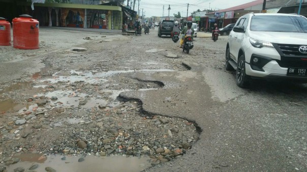 Inilah Sederet Infrastruktur di Riau yang Membutuhkan Perbaikan