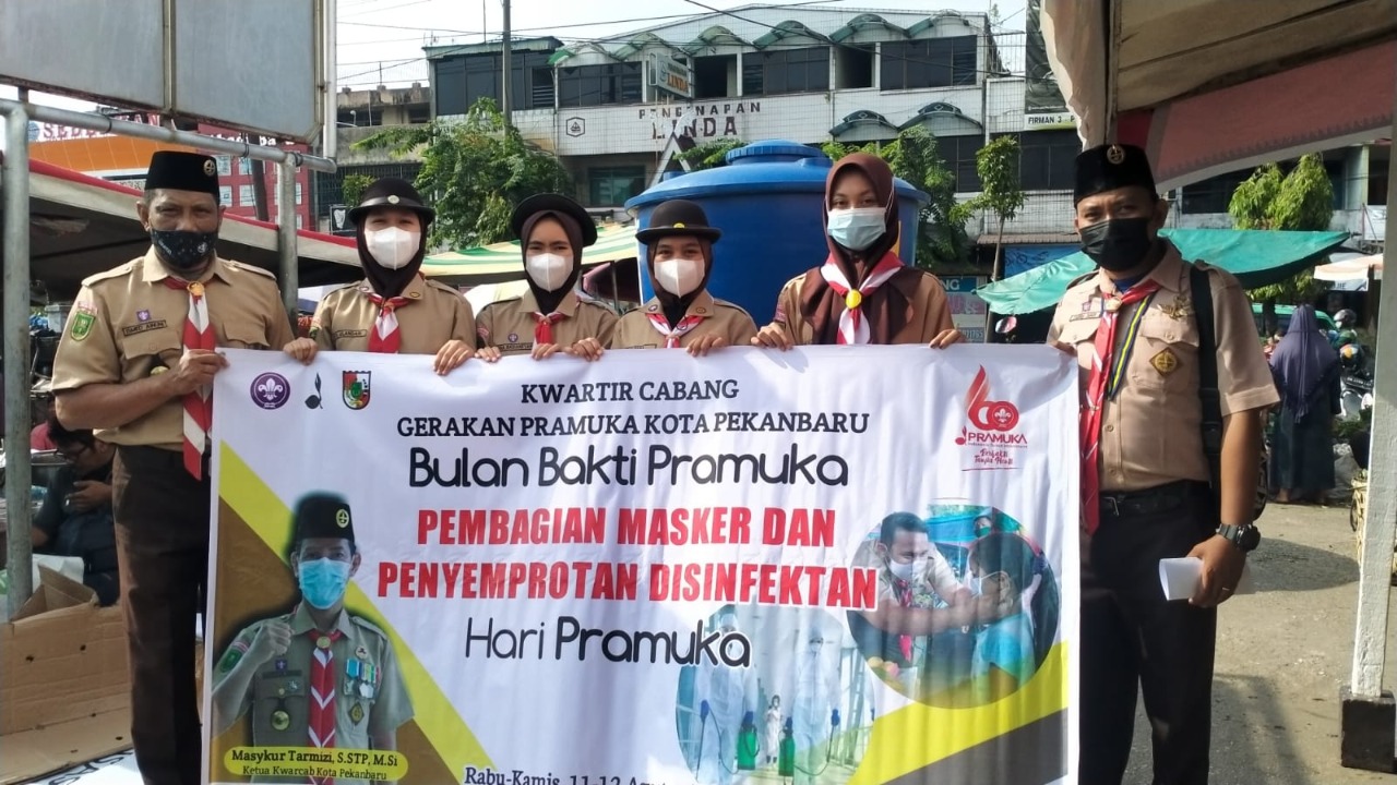 Rangkaian Kegiatan Hari Pramuka ke-60, Kwarcab Pramuka Kota Pekanbaru  Bagikan Masker Gratis