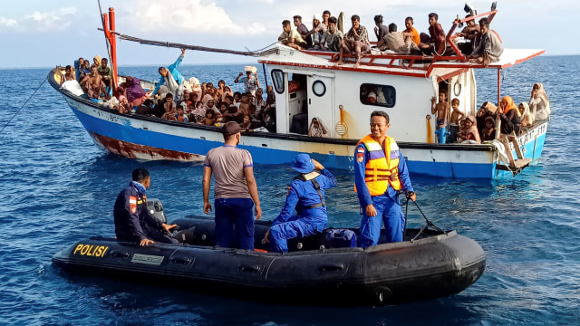 Menlu Retno: RI Selidiki Dugaan Perdagangan Manusia Terhadap Pengungsi Rohingya