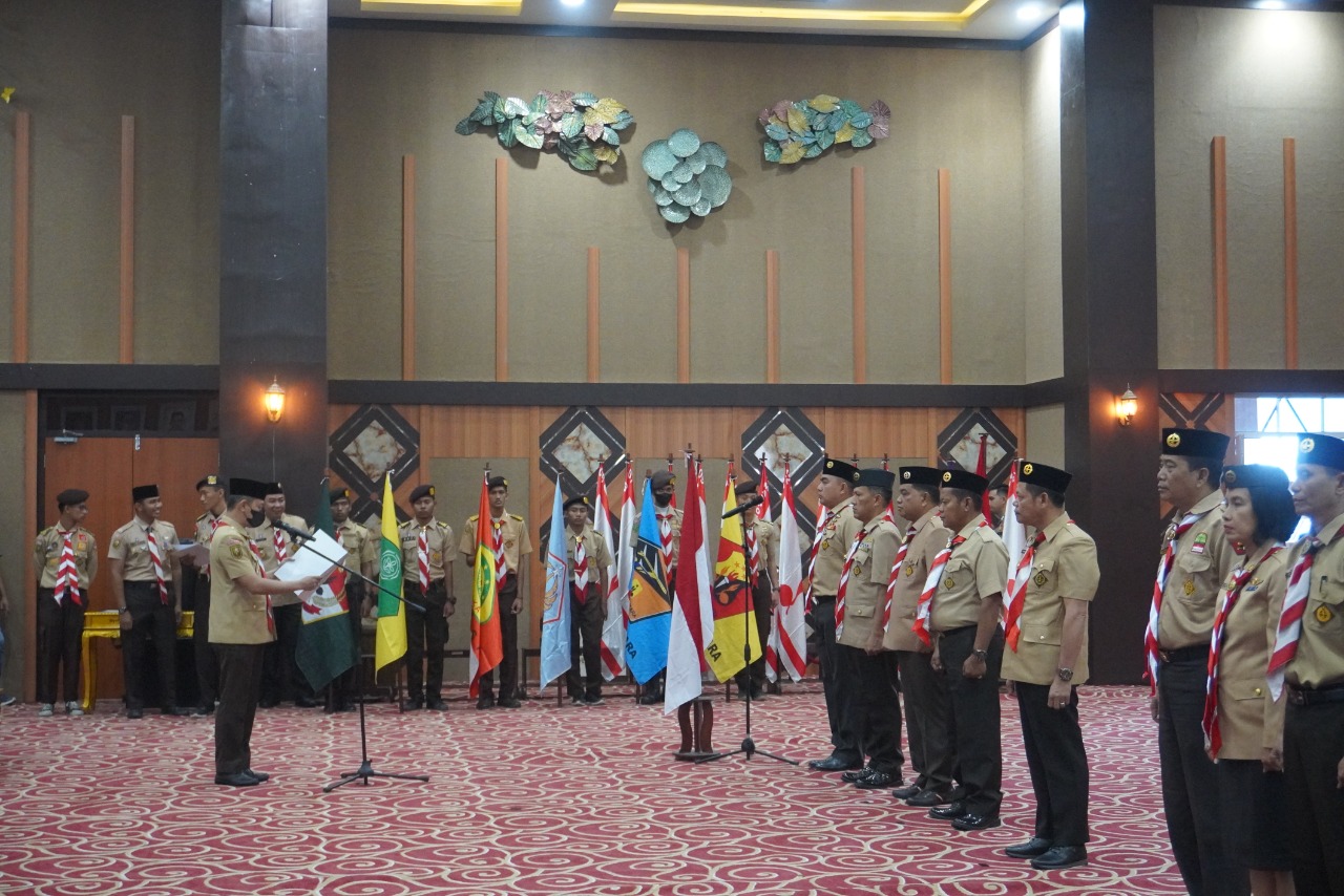 Ketua Kwarcab Pekanbaru Lantik 5 Satuan Pramuka