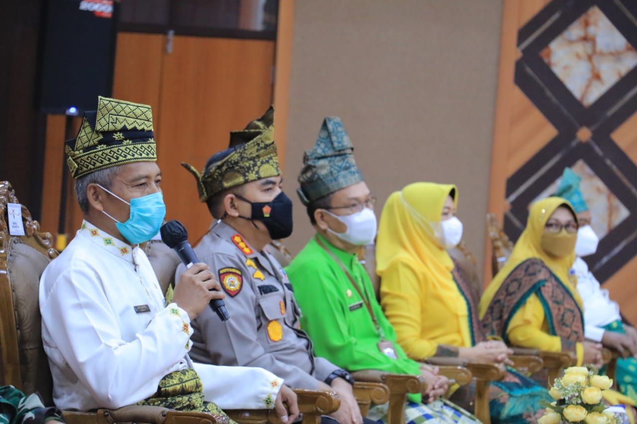 Wawako Hadiri Rapat Paripurna HUT Riau Ke-64 Secara Virtual