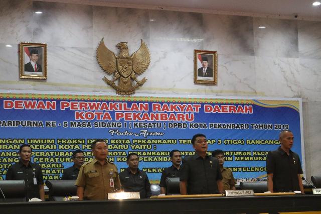 DPRD Pekanbaru Laksanakan Rapat Paripurna Pandangan Umum Fraksi, Terkait Pembahasan Tiga Ranperda