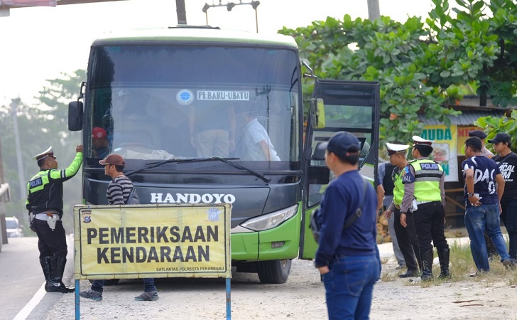Polisi Perketat Pengamanan Perbatasan Pekanbaru-Siak Pasca Kerusuhan Rutan Siak