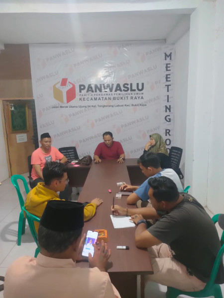 Pengawasan Pemilu di Kecamatan Bukitraya terhambat administrasi Sekretariat
