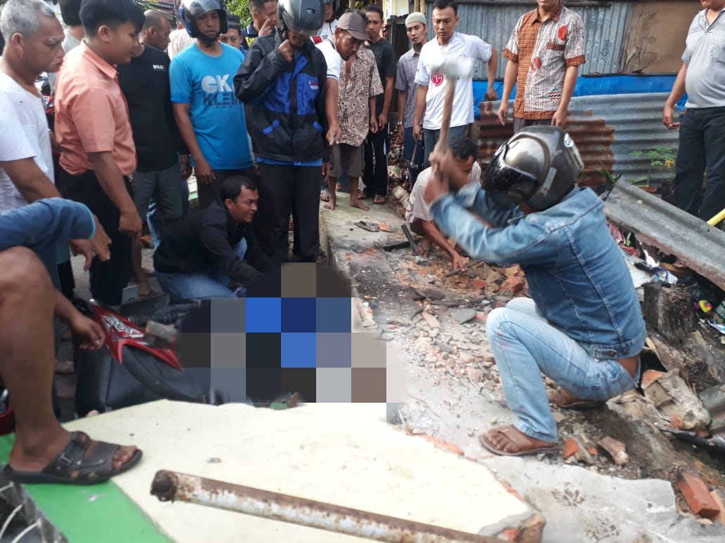 Dua Orang Meninggal Dunia Akibat Pagar Roboh di SD N 141