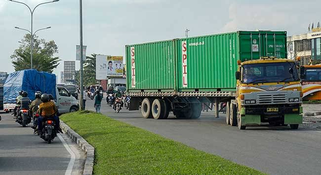 Nekat Melintas di Tengah Kota, Kendaraan Bertonase Besar akan Ditilang