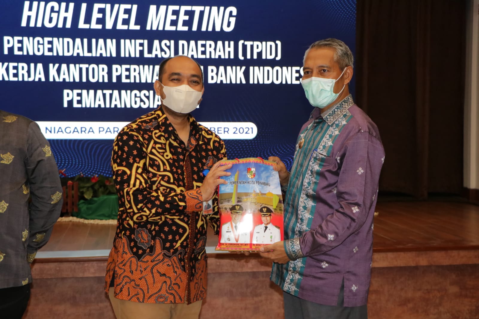 Wawako Paparkan Strategi Pekanbaru Dalam Pengendalian Inflasi Saat Dialog di Simalungun