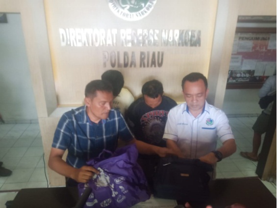 Dua Pelaku Jaringan Pengedar Sabu 3 KG Berhasil di Bekuk Ditresnarkoba Polda Riau