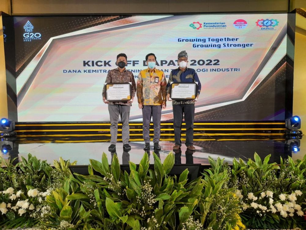 IKM Kadedika Pekanbaru Raih Penghargaan Peningkatan Teknologi dari Kemenperin