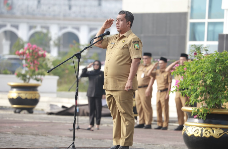 Pimpin Apel Gabungan Pegawai Pemko Pekanbaru, Ini Pesan Pj Wali Kota