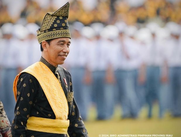 Dua Berkegiatan di Riau, Presiden Jokowi Tinggalkan Riau