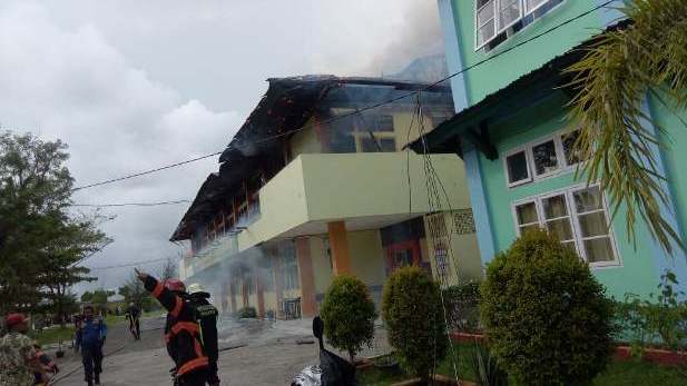 Gedung Pascasarjana Universitas Muhammadiyah Sumbar Terbakar