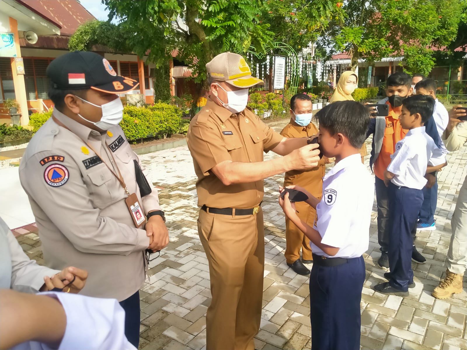 Dukung Gemas, Pemko Pekanbaru Bagikan Masker Gratis ke Sekolah