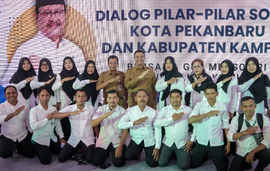 Wawako Hadiri Dialog Terkait Pilar Sosial di Provinsi Riau dengan Mensos