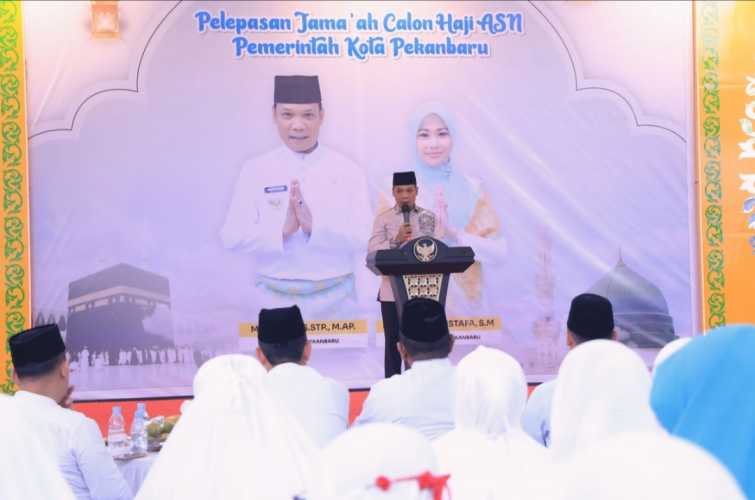 Pj Wali Kota Pekanbaru Lepas 60 JCH ASN Pemko