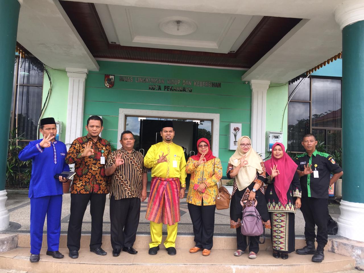 Perkim LH Kota Padang Panjang Belajar Konsep Adiwiyata ke DLHK Pekanbaru